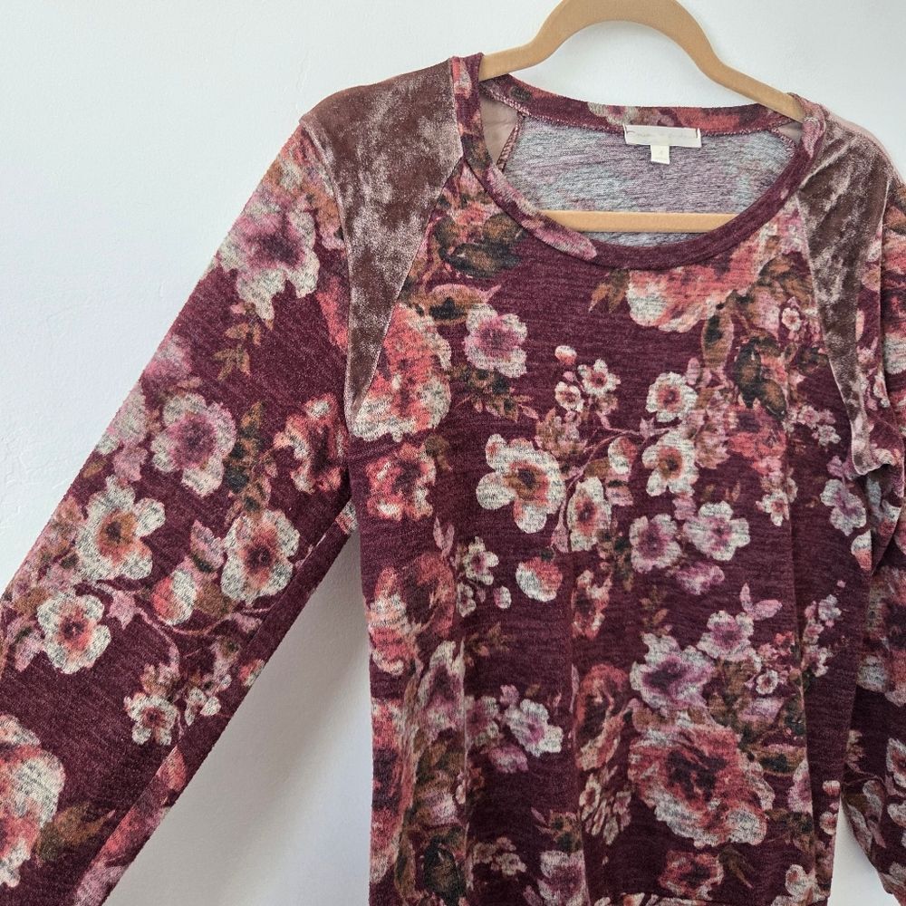 Mimi + Daphne Floral Velvet Long Sleeve Top Elbow Patches Comfy Teacher Small